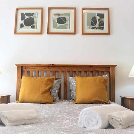 Lovely Apartment In Carvoeiro By The Beach Екстер'єр фото