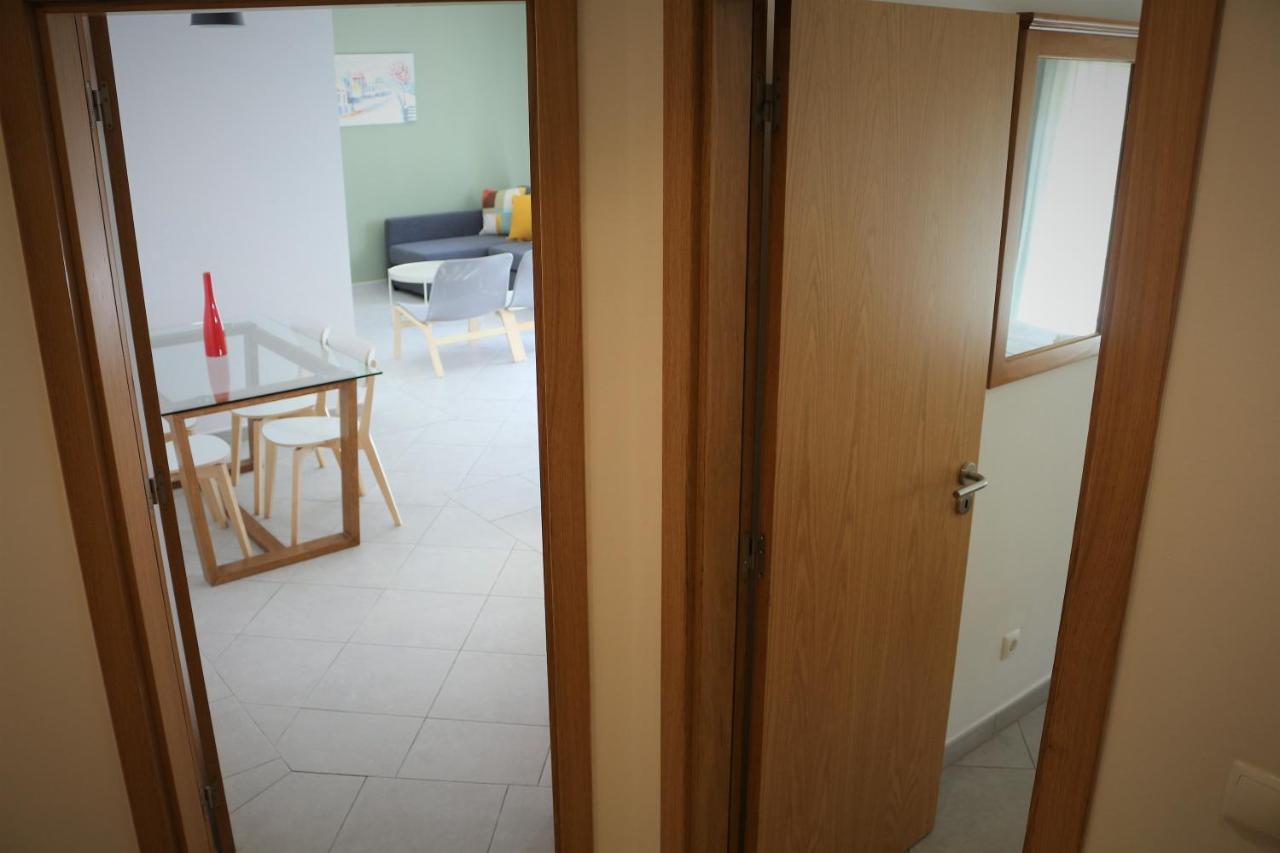 Lovely Apartment In Carvoeiro By The Beach Екстер'єр фото